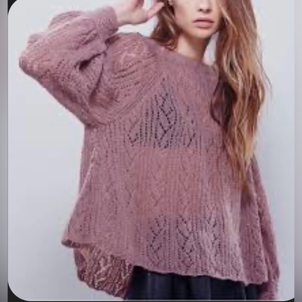 Free people Knit sweater LightWeight Oversized Size Medium alpaca and wool blend
